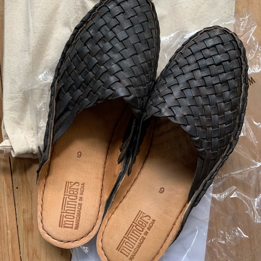 black mohinders slides women’s 9